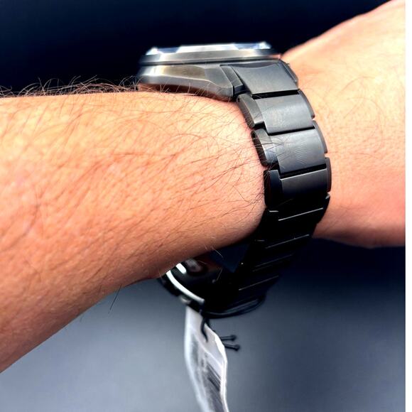 Citizen BL5607-54L Men’s Eco-Drive Sport Chronograph Blue Dial Black IP NIBWT - Picture 15 of 17